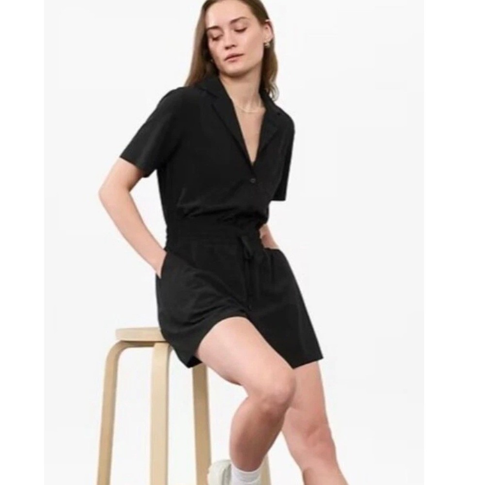 Athleta Avenue Romper Black Short Sleeve Button Front Drawstring Waist Sz M Tall